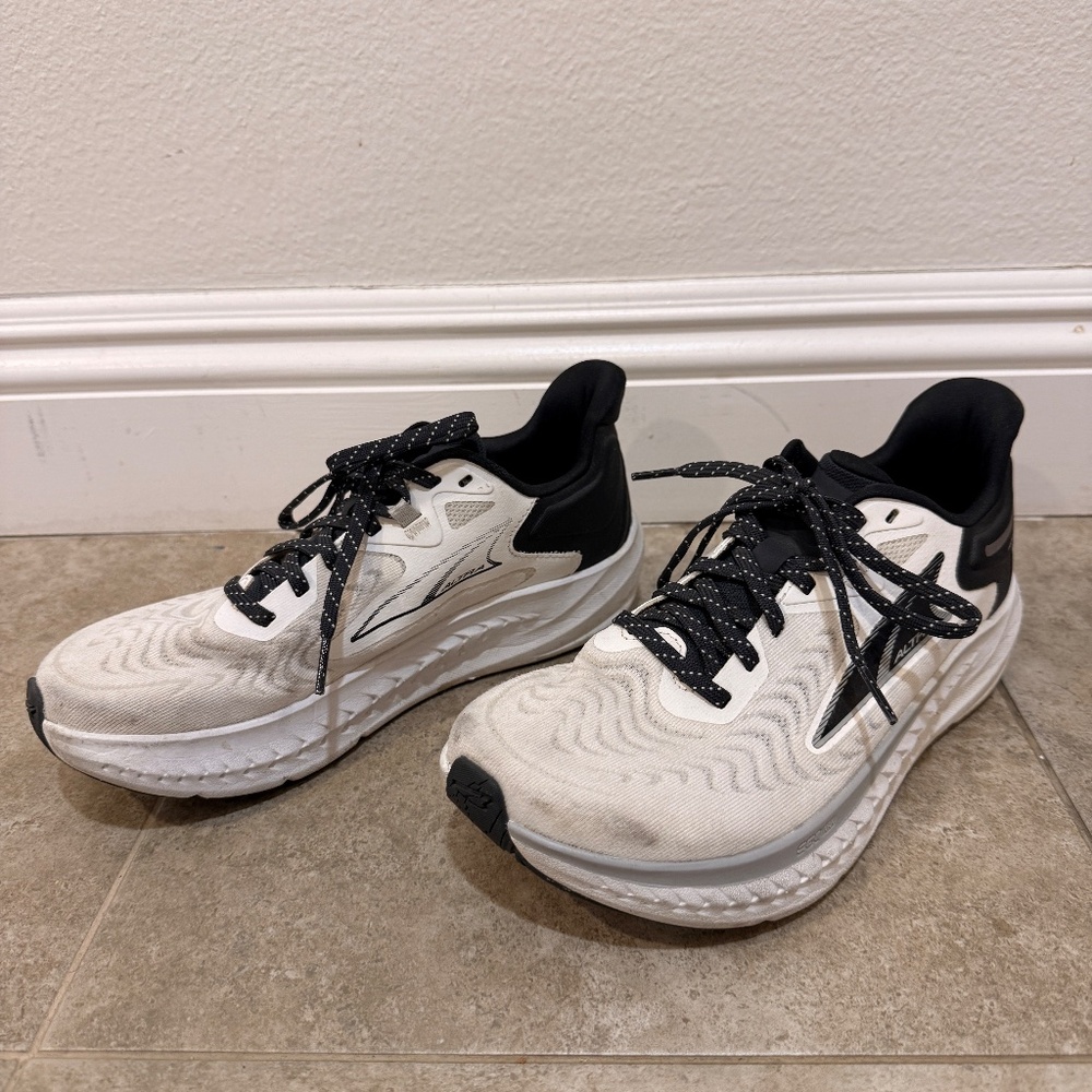 Altra Torin 7 Shoes - Women’s US Size 7.5 - Picture 4 of 6